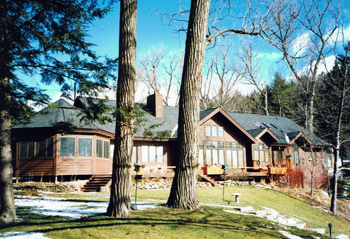 LAKEHOUSE